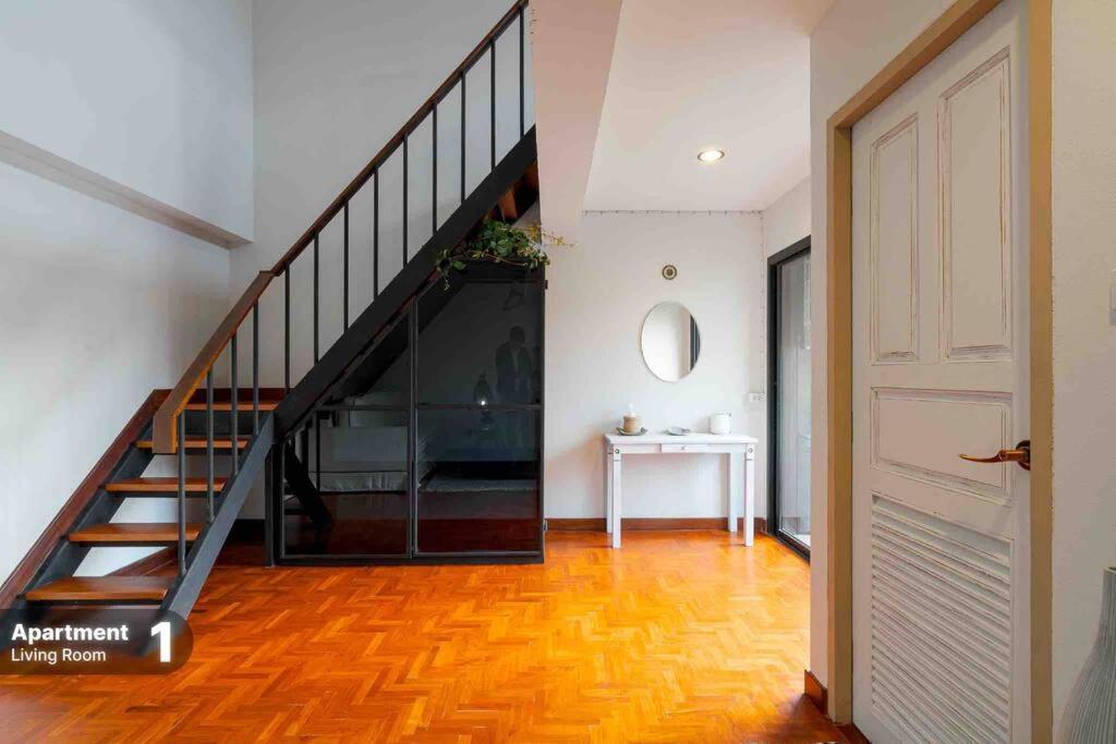 Gallery House Old Town - Groups & Families Holiday home *
